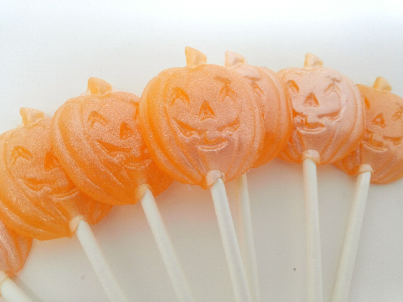 Mini Jack-o-lantern Pumpkin Shaped Halloween Lollipops 12-piece set by I Want Candy!