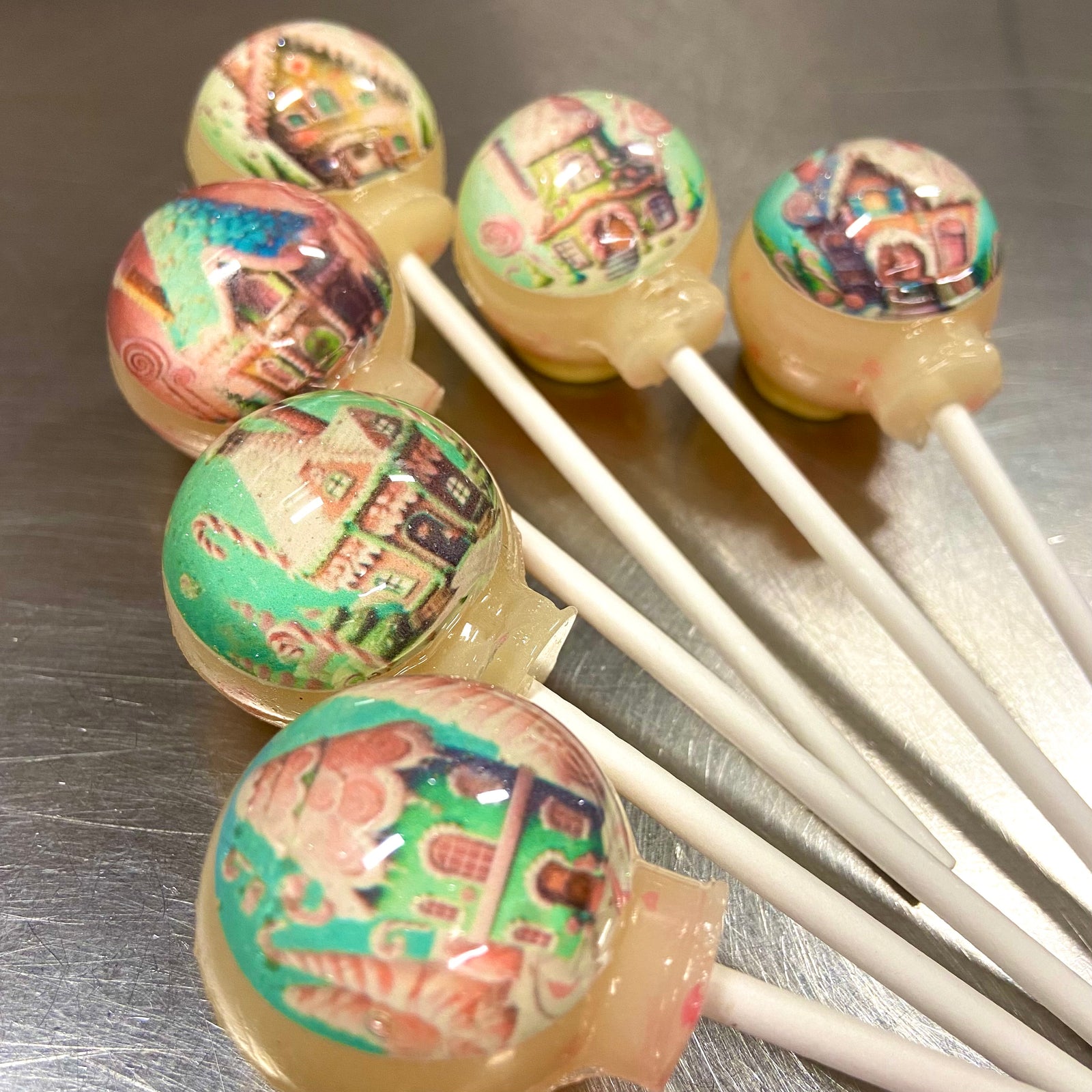 Ginger Bread House Lollipops 6-piece set by I Want Candy!