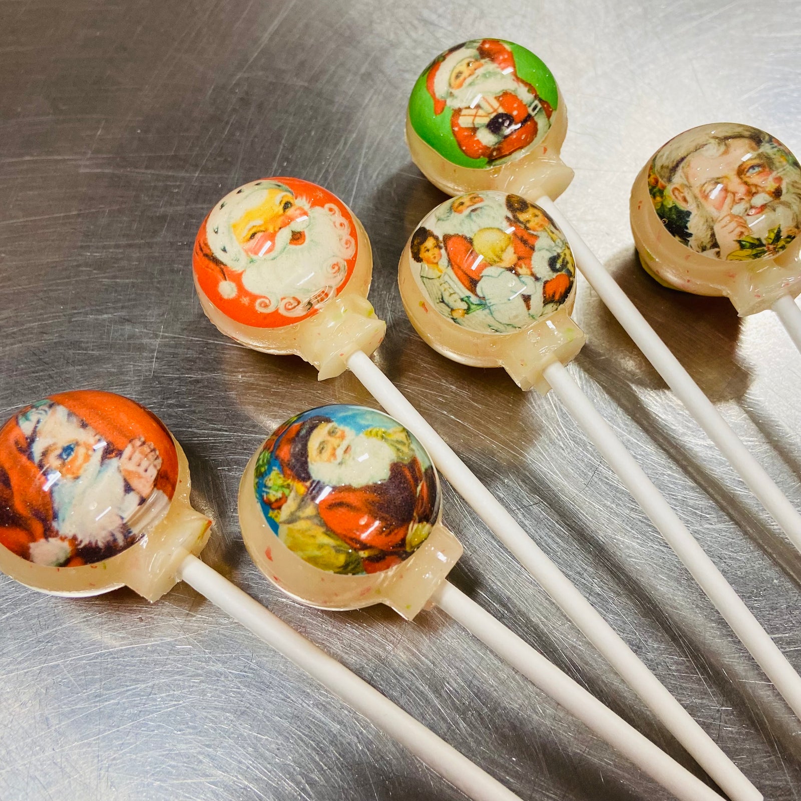 Vintage Santa Lollipops 6-piece set by I Want Candy!