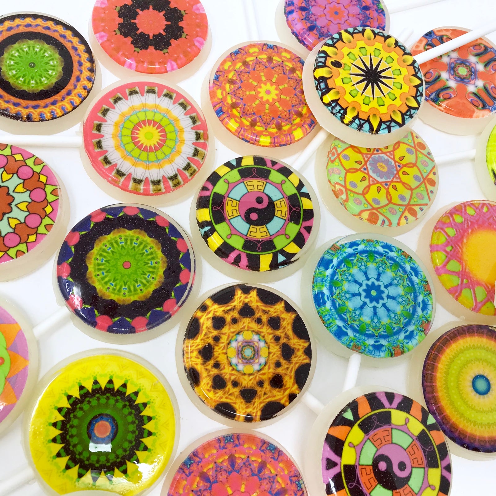 Mandala Lollipops 5-piece set by I Want Candy!